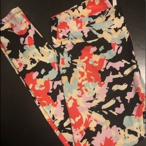 Lularoe tall and curvy leggings